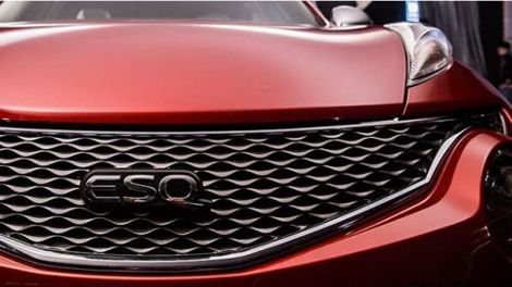 Infiniti опубликовала первые тизеры нового Nissan Juke