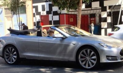 Седан Tesla Model S превратили в кабриолет