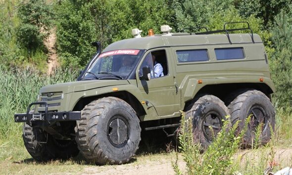 Белорусские вездеходы МАС покоряли полигон в Стайках
