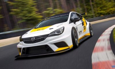 Opel показал трековую версию модели Astra