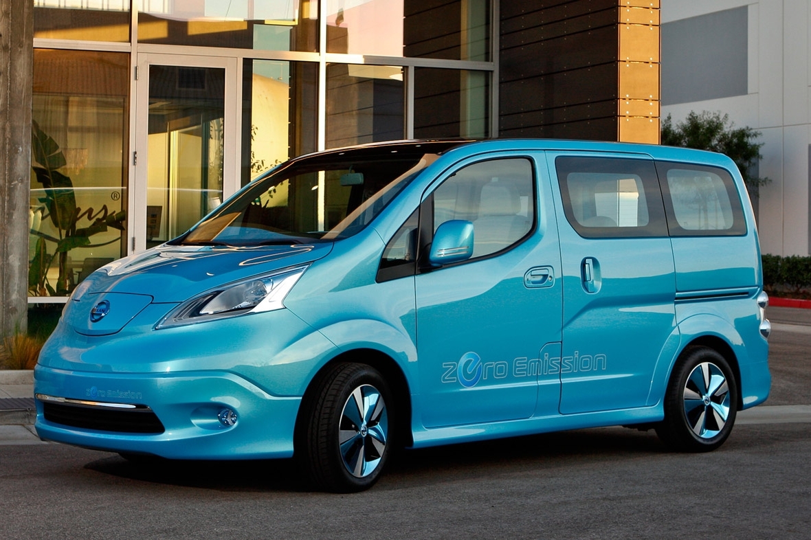 Дебют серийного электрического минивэна Nissan намечен на октябрь