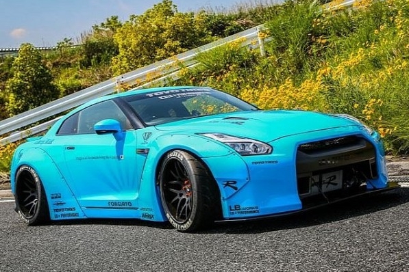 Японский "самурай": тюнинг от Liberty Walk