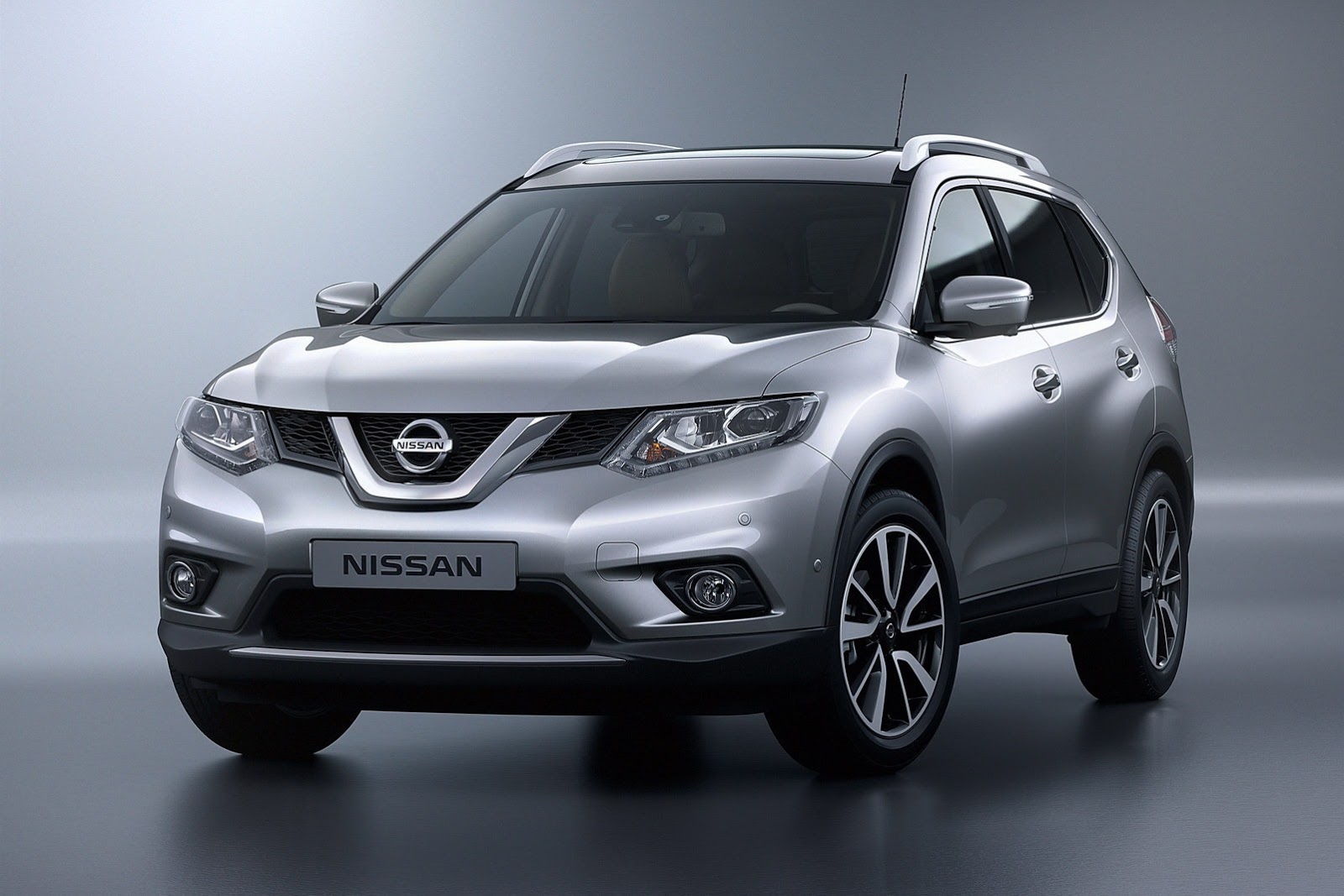 Nissan планирует поднять продажи X-Trail в два раза