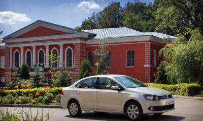 Volkswagen Polo седан обновится осенью