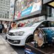 В центре Минска прошел необычный pop-up-концерт: на барабанах сыграл Polo Drive!