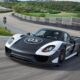 Прототипы  суперкара Porsche 918 Spyder  на гоночной трассе