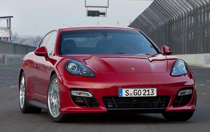 Porsche Panamera GTS – лучший спорткар 2012 года по версии «Auto Bild Sportcars»