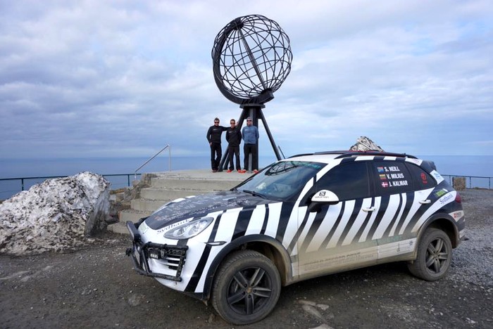 Porsche Cayenne совершил трансконтинентальное путешествие «нон-стоп» из Норвегии в ЮАР