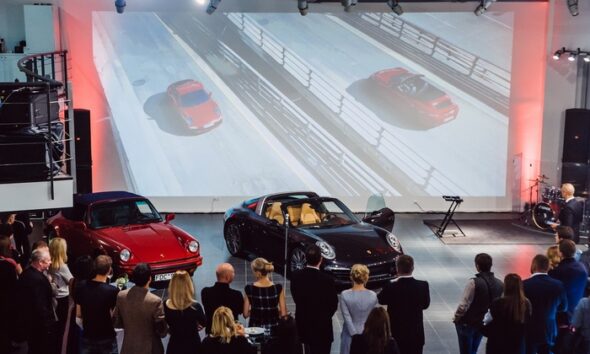 Porsche отмечает 10-летие в Беларуси и открывает новый автоцентр «Porsche Центр Минск»