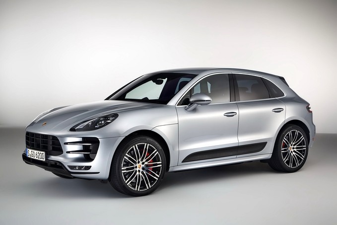 Новая топ-модель Porsche: Macan Turbo с пакетом Performance Package