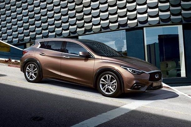 Infiniti выложила новое фото хэтчбека Q30