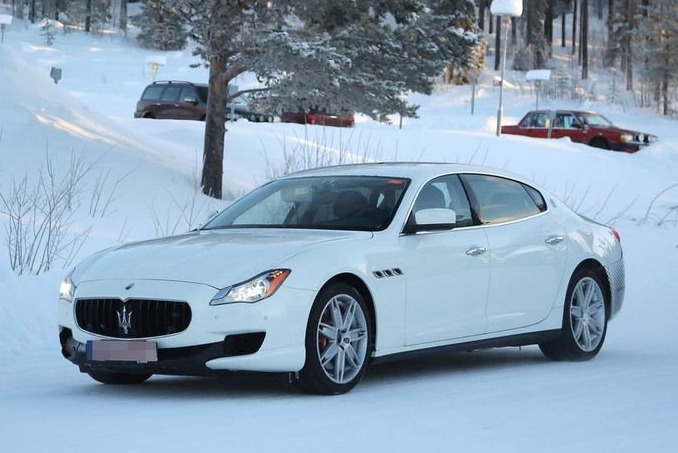 Maserati Quattroporte замечен на зимних тестах