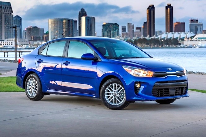 В Нью-Йорке показали новый седан Kia Rio