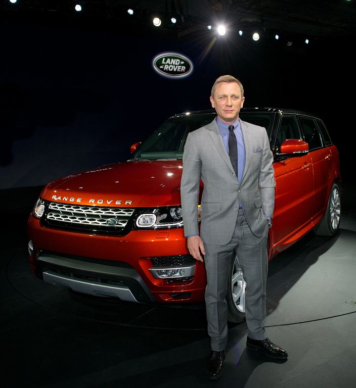 Range Rover Sport в Нью-Йорке: сверхсекретная доставка из Великобритании
