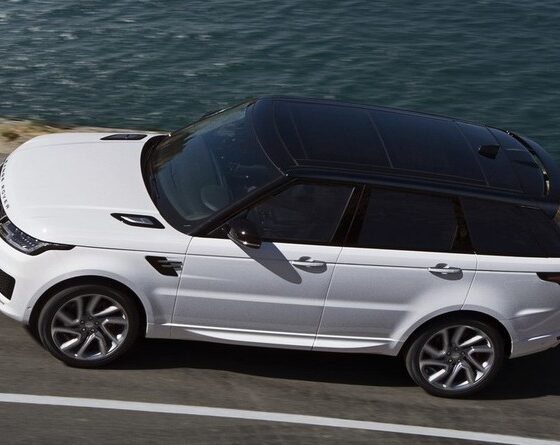 Модернизированный Range Rover Sport засняли рядом с полярным кругом