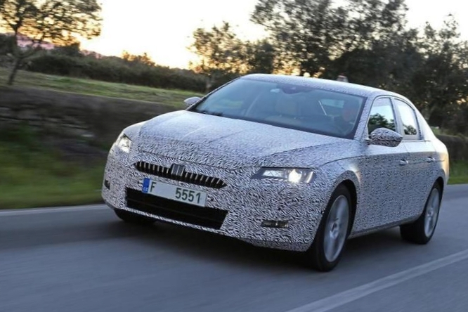 Снимки с последних испытаний новой Skoda Superb