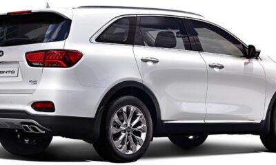 «Помолодевший» Kia Sorento удалось заснять без камуфляжа