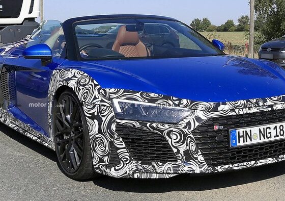 Обновленный родстер Audi R8 Spyder замечен во время тестов
