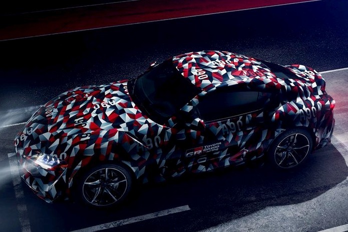 Toyota показала тизер нового флагманского купе
