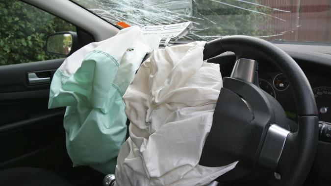 Takata заменит на новую модель 10% подушек безопасности