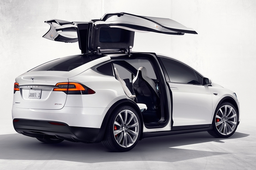 Tesla Motors рассекретила нашумевший кроссовер Model X