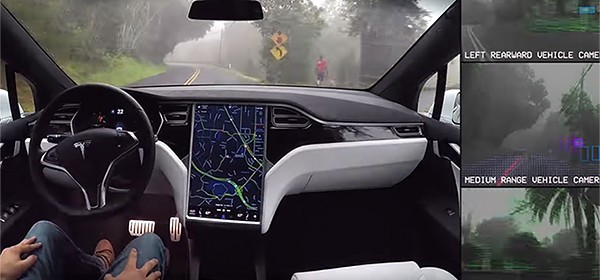 Необычное ДТП с участием Tesla Model S