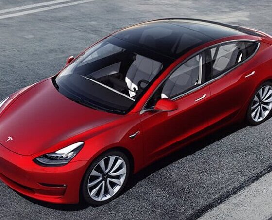 Самая мощная версия Tesla Model 3 практически готова к премьере