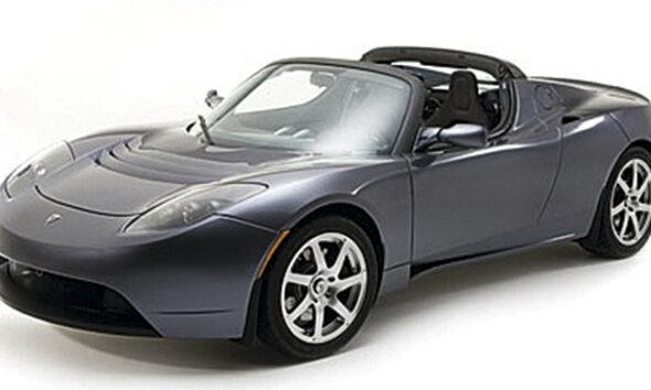 Tesla увеличила запас хода у электрокара Roadster