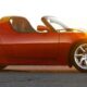 Tesla увеличила запас хода Roadster до 643 километров