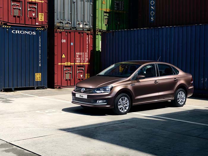 Volkswagen начал производство седанов Polo с новыми двигателями