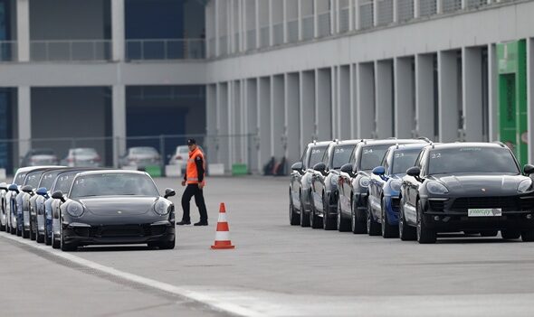 «Автошкола» от Porsche