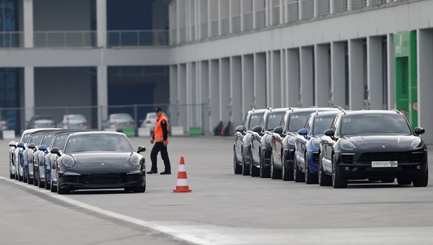 «Автошкола» от Porsche