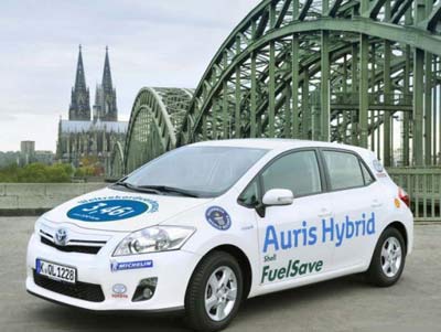 Toyota Auris Hybrid - самый экономичный автомобиль в мире