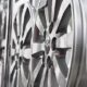 Toyota наедет на серый сервис