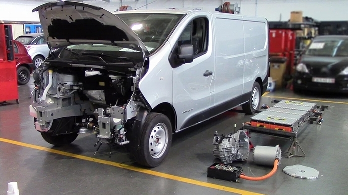 В Париже показали необычный Renault Trafic