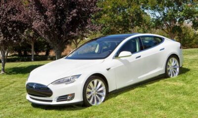 Электромобиль Tesla S стал бестселлером в Норвегии