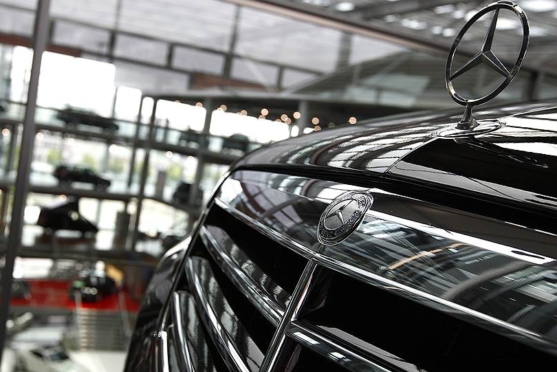 Американским покупателям нравится покупать в салонах Mercedes и Mini