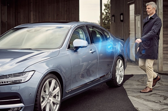 Volvo начнет выпускать автомобили без ключей с 2017 года