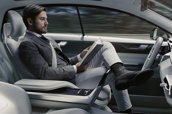 Volvo показала интерьер «машины времени»