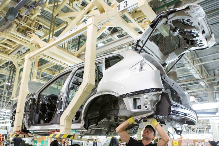 Мощности российских автопроизводителей загружены всего на 40%