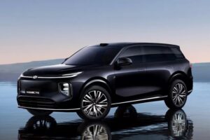 Подзаряжаемый гибрид с единственным электромотором