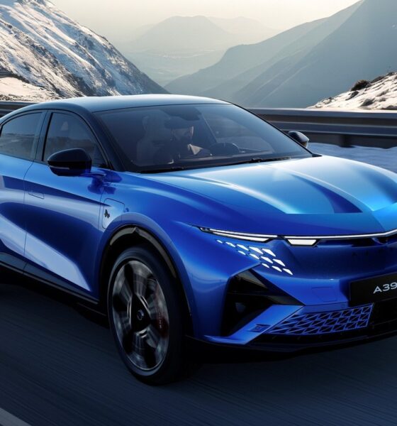 Кроссовер Alpine A390 экстерьер вид третий