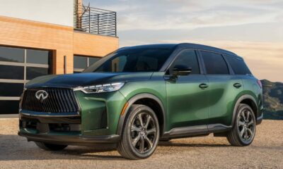 Новый кроссовер Infiniti QX6 вид спереди