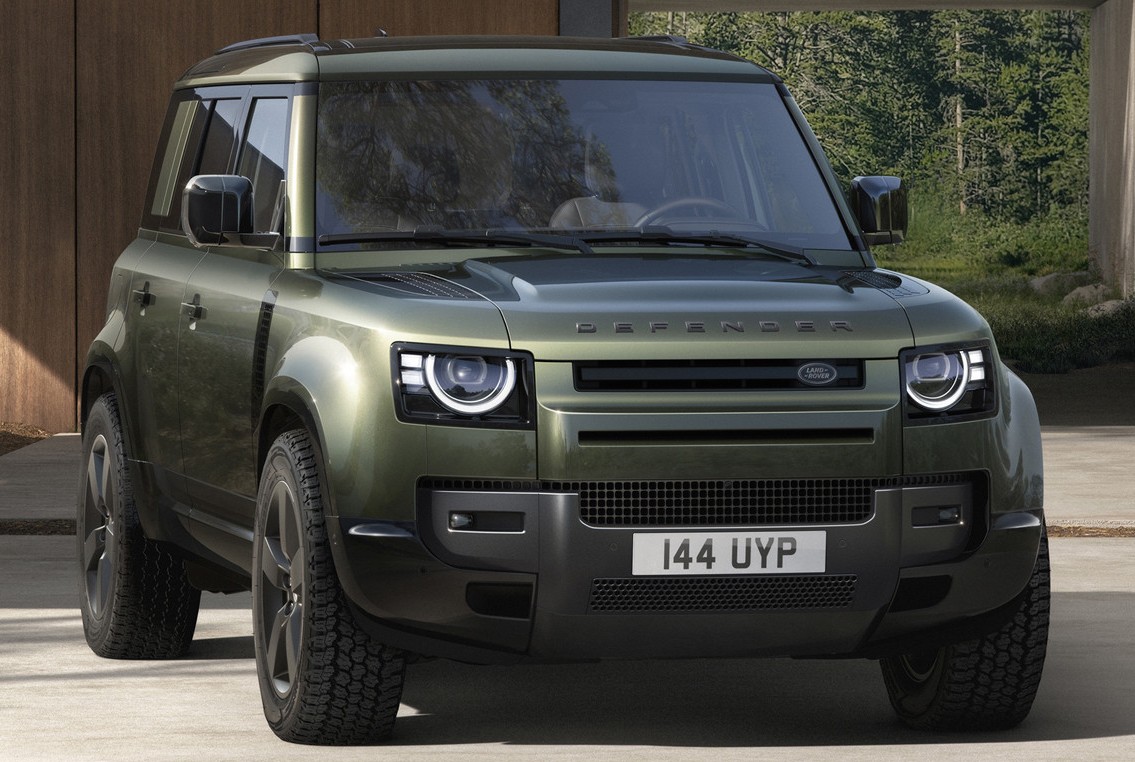 Внедорожник Land Rover Defender экстерьер вид третий