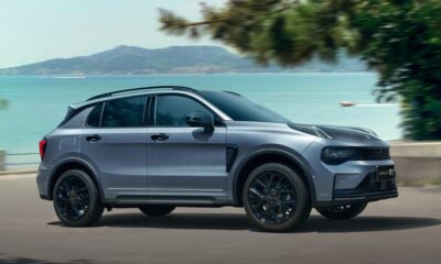 Кроссовер Lynk & Co 01 экстерьер вид четвертый