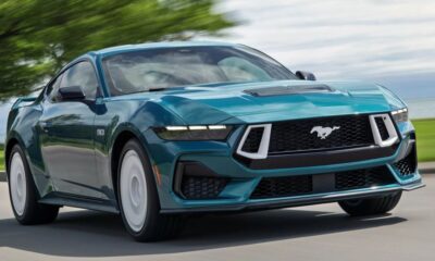 Спорткар Ford Mustang экстерьер вид третий