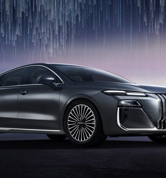 Седан Roewe M7 DMH экстерьер вид пятый