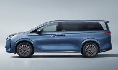 Минивэн BYD M9 экстерьер вид третий
