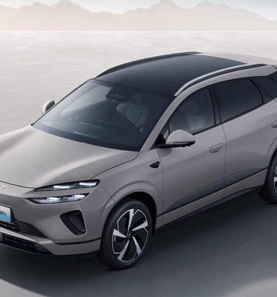 Кроссовер BYD Sealion 06 экстерьер вид четвертый