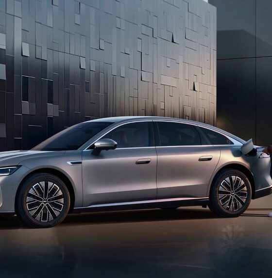 Седан Chery Fulwin A9L экстерьер вид второй